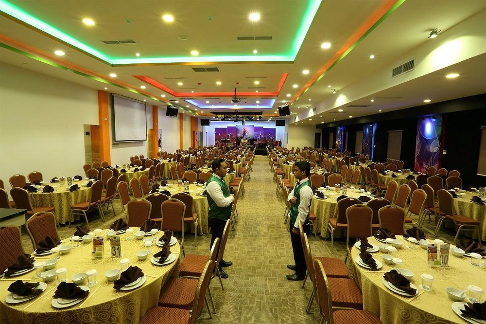 Miyanna Hotel Medan Dış mekan fotoğraf