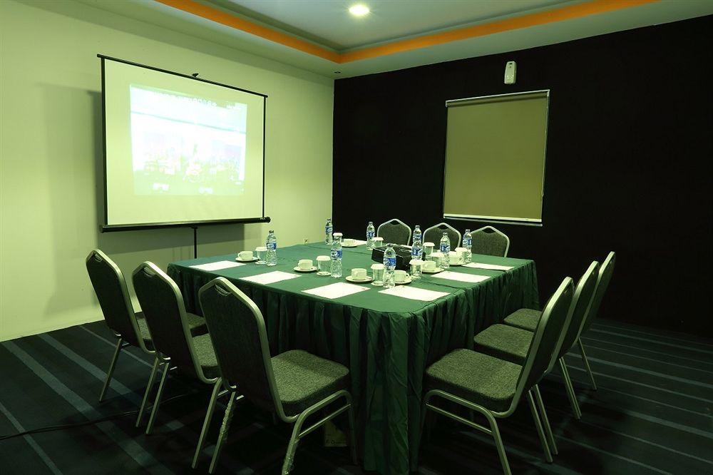 Miyanna Hotel Medan Dış mekan fotoğraf