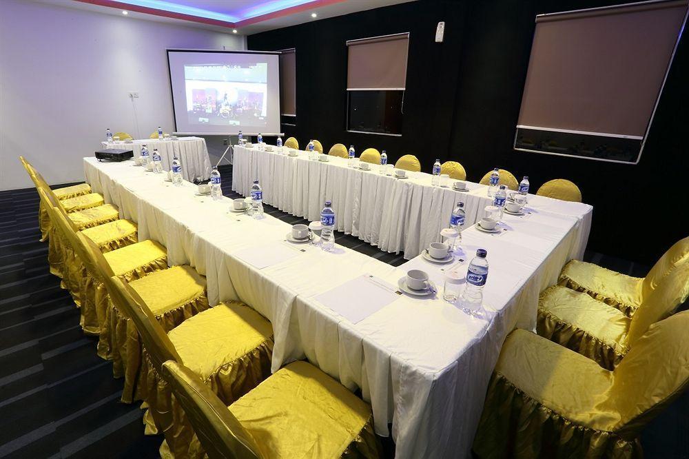 Miyanna Hotel Medan Dış mekan fotoğraf