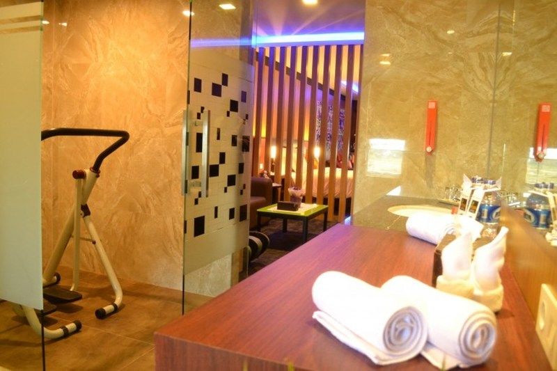 Miyanna Hotel Medan Dış mekan fotoğraf